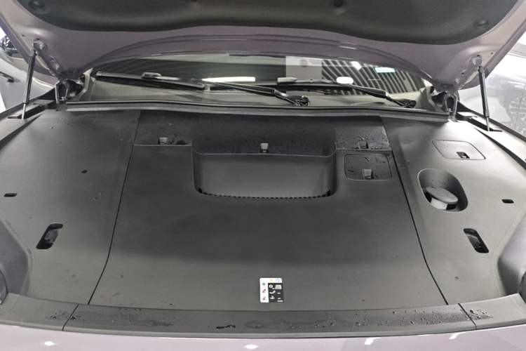 Used Nio EC6 2025 75 kWh Engine Bay