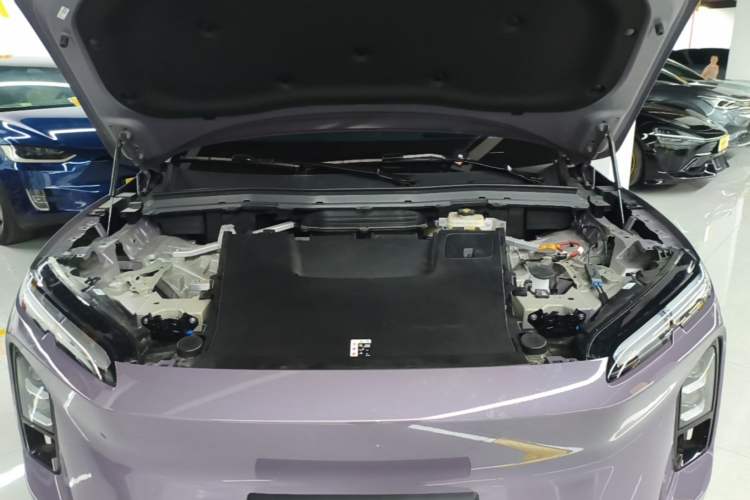 Used Nio EC6 2025 75 kWh Engine Bay
