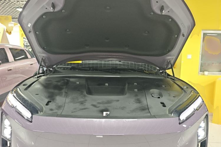 Used Nio EC6 2025 75 kWh Engine Bay