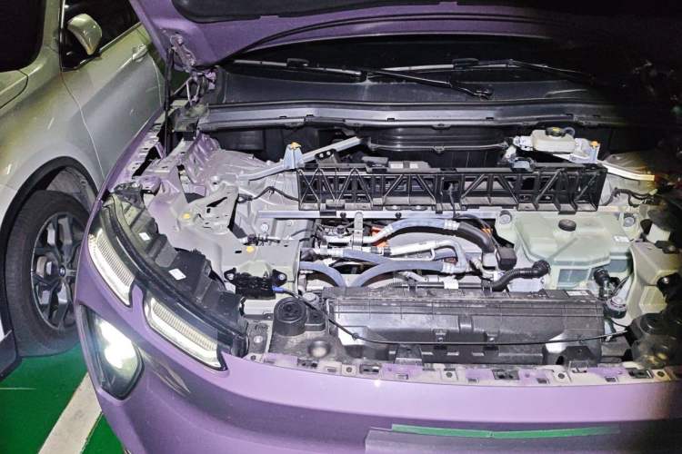 Used Nio EC6 2025 75 kWh Engine Bay Right