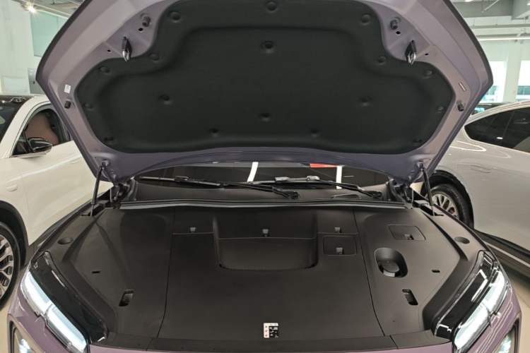 Used Nio EC6 2025 75 kWh Engine Bay