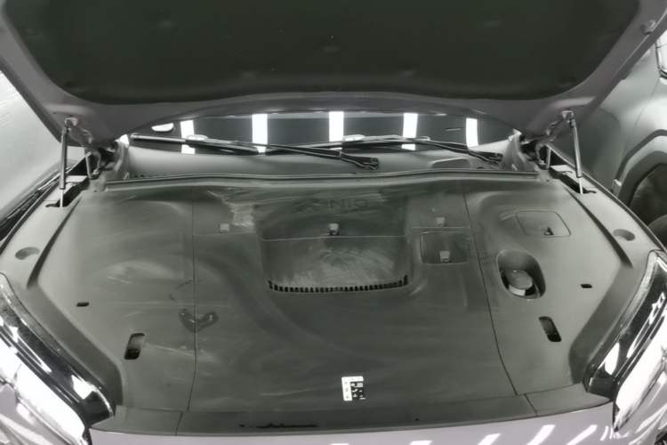 Used Nio EC6 2025 75 kWh Engine Bay