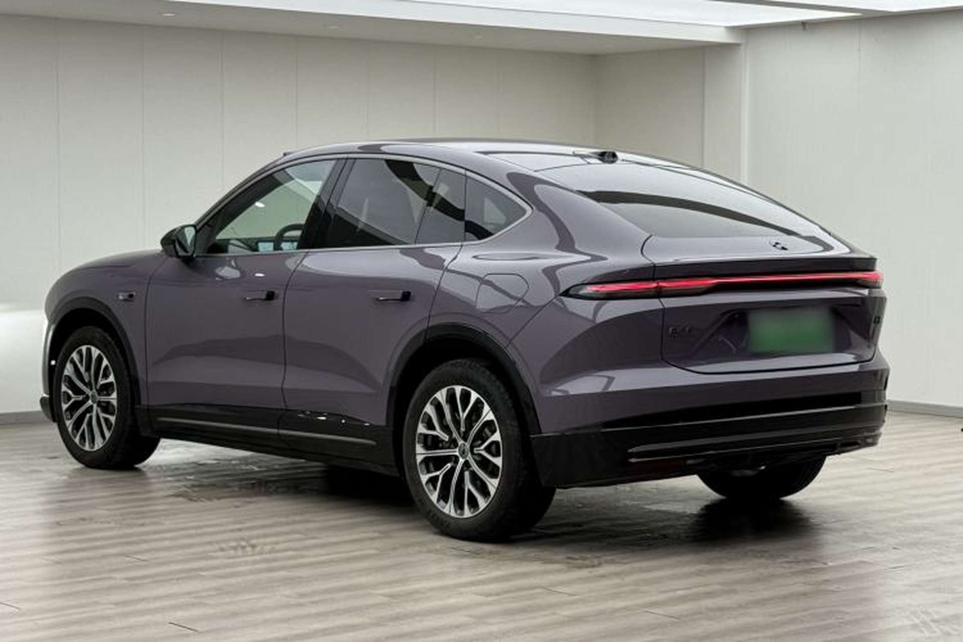 Used Nio EC6 2025 75 kWh Exterior 2
