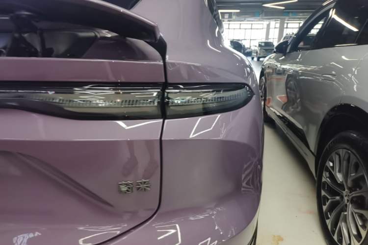 Used Nio EC6 2025 75 kWh Exterior 3