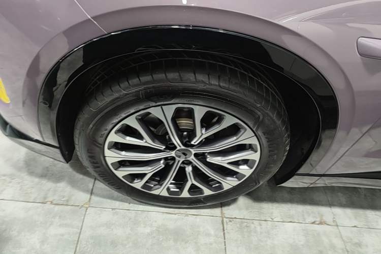 Used Nio EC6 2025 100 kWh Exterior 4