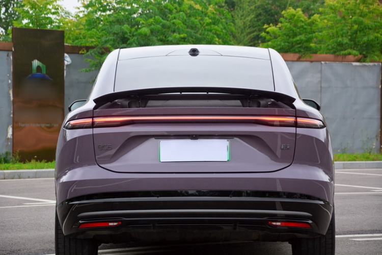 Used Nio EC6 2025 75 kWh Exterior 5