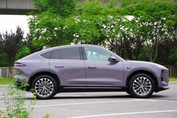 Used Nio EC6 2025 75 kWh Exterior 6