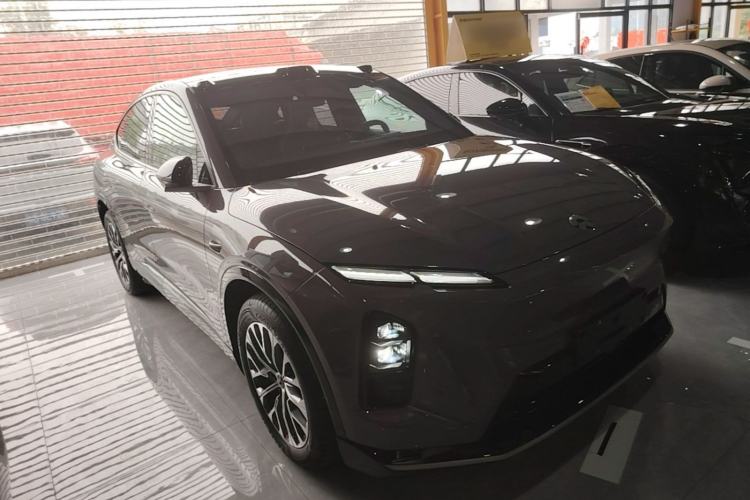 Used Nio EC6 2025 75 kWh Front Right 45 Deg