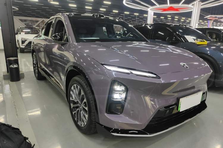 Used Nio EC6 2025 75 kWh Front Right 45 Deg