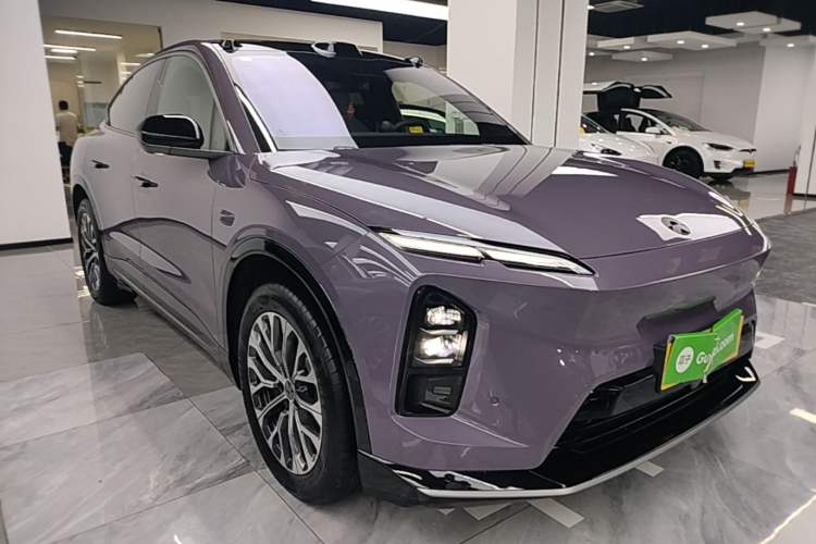 Used Nio EC6 2025 75 kWh Front Right 45 Deg