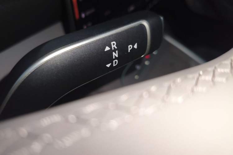 Used Nio EC6 2025 75 kWh Gear Lever