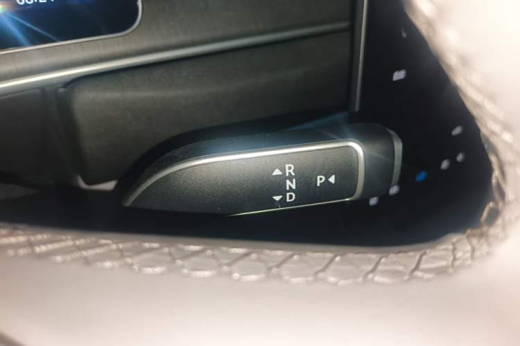 Used Nio EC6 2025 75 kWh Gear Lever