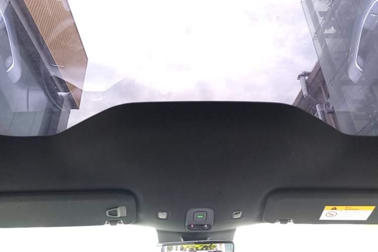 Used Nio EC6 2025 75 kWh Headliner