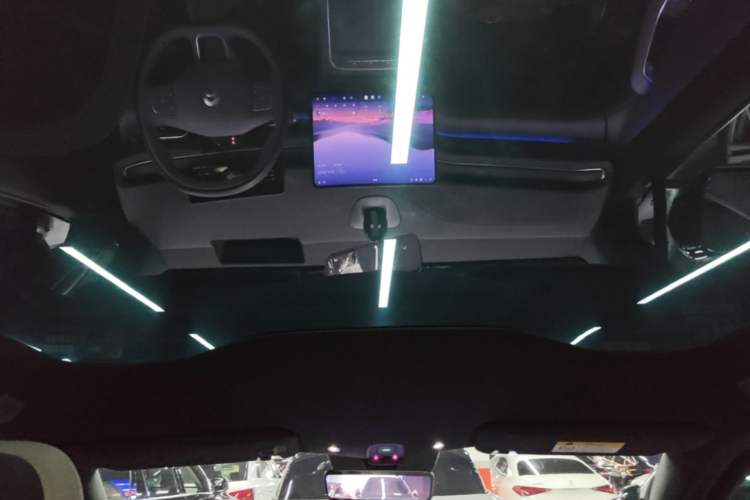Used Nio EC6 2025 75 kWh Headliner