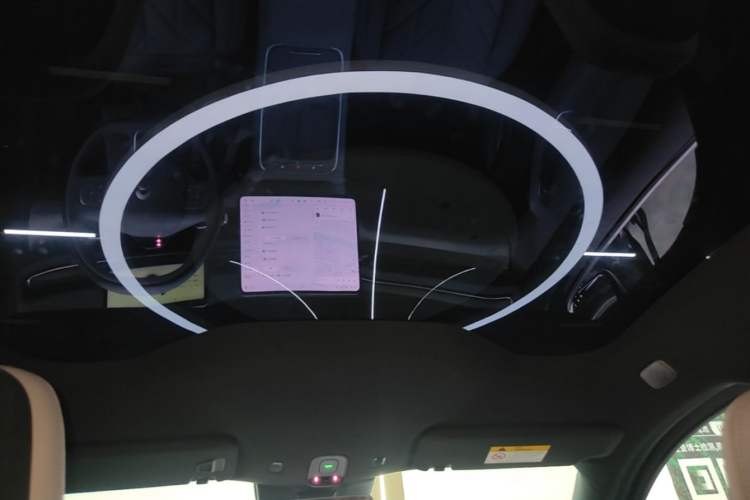 Used Nio EC6 2025 75 kWh Headliner