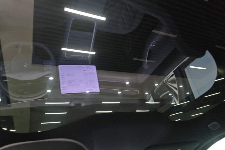 Used Nio EC6 2025 75 kWh Headliner
