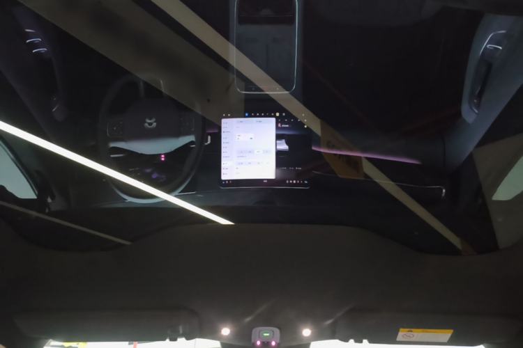 Used Nio EC6 2025 75 kWh Headliner