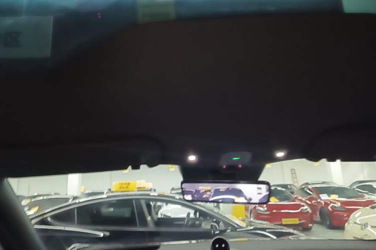 Used Nio EC6 2025 75 kWh Headliner