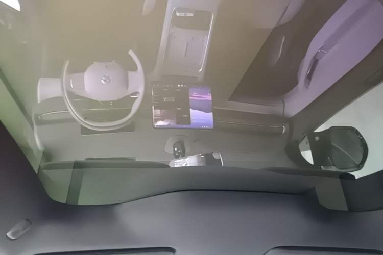 Used Nio EC6 2025 75 kWh Headliner