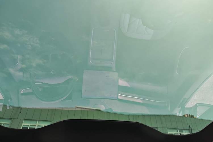 Used Nio EC6 2025 75 kWh Headliner