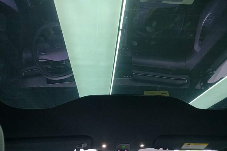 Used Nio EC6 2025 75 kWh Headliner