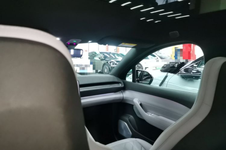 Used Nio EC6 2025 75 kWh Headliner