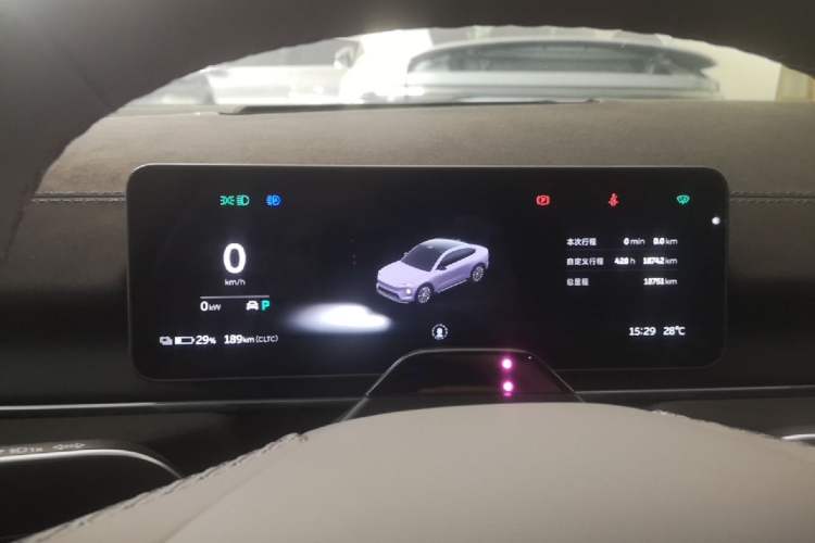 Used Nio EC6 2025 75 kWh Instrument Cluster