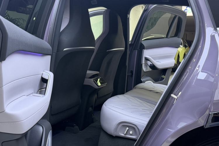 Used Nio EC6 2025 75 kWh Interior 2