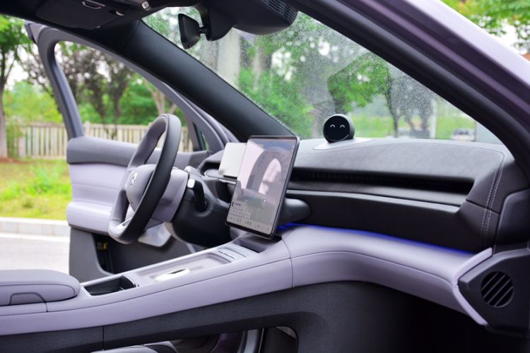 Used Nio EC6 2025 75 kWh Interior 2