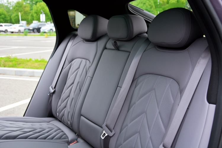 Used Nio EC6 2025 75 kWh Interior 4