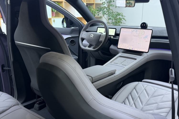 Used Nio EC6 2025 75 kWh Interior 7