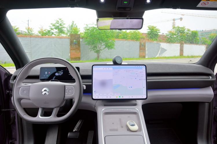 Used Nio EC6 2025 75 kWh Interior 7
