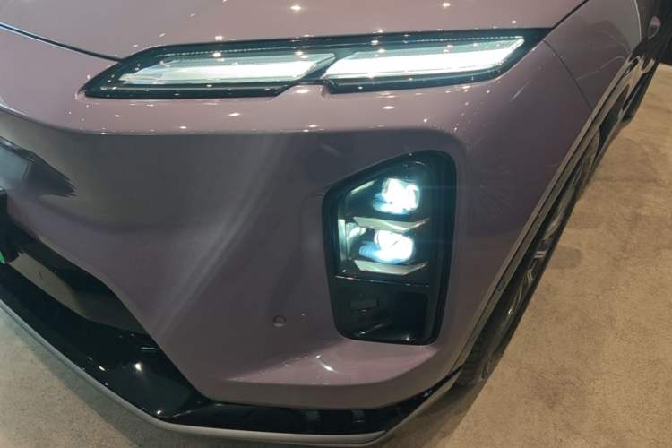 Used Nio EC6 2025 75 kWh Left Front Headlight