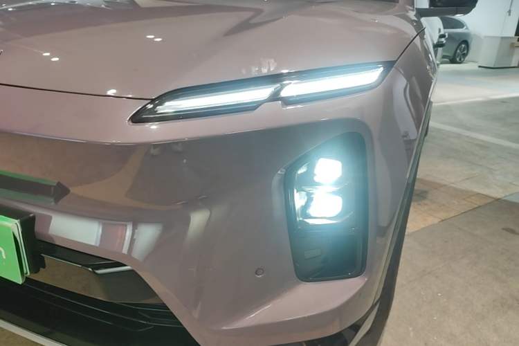 Used Nio EC6 2025 75 kWh Left Front Headlight