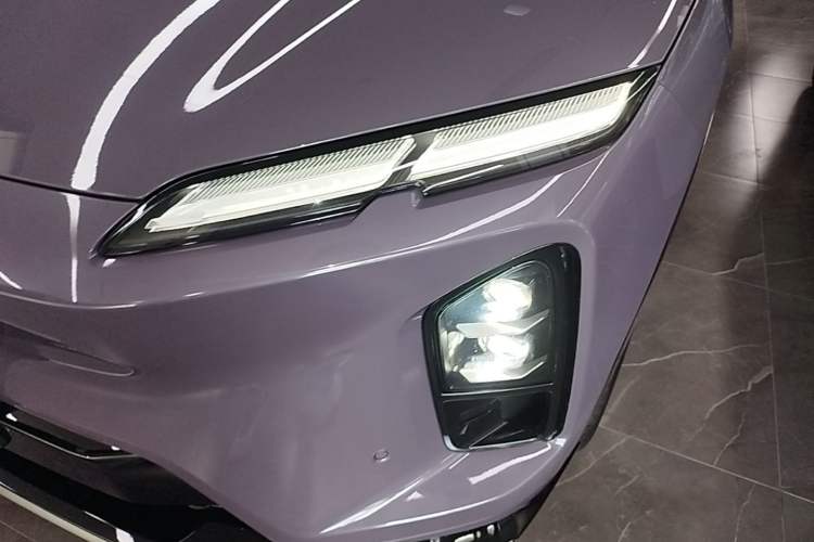 Used Nio EC6 2025 75 kWh Left Front Headlight
