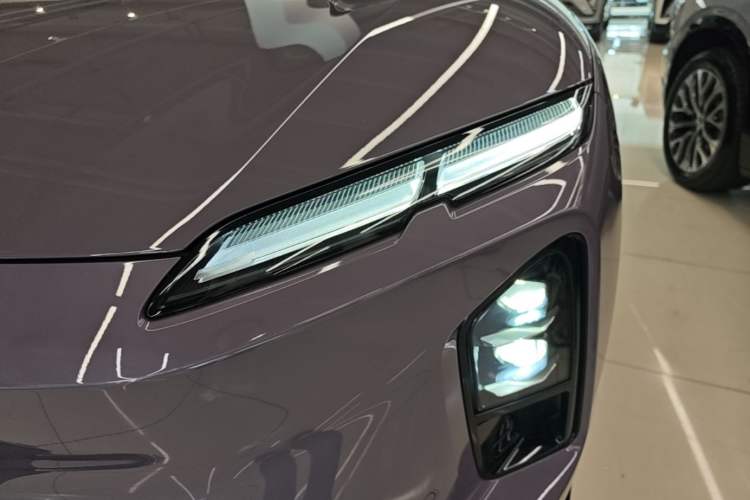 Used Nio EC6 2025 75 kWh Left Front Headlight