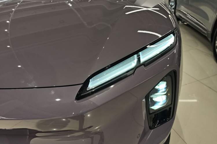 Used Nio EC6 2025 75 kWh Left Front Headlight