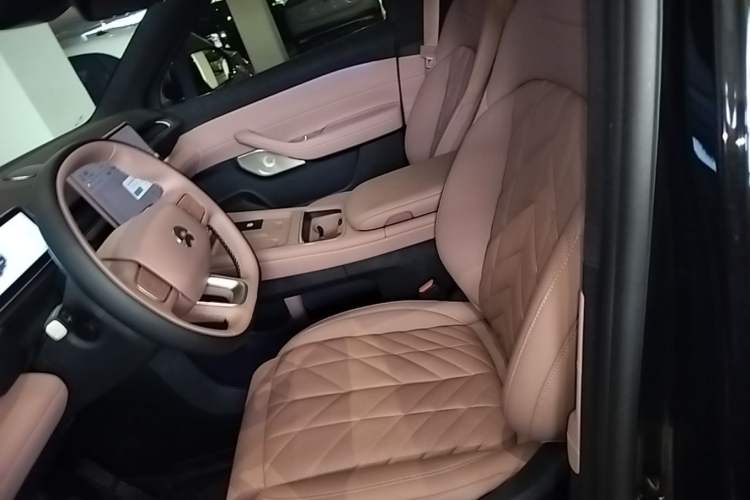 Used Nio EC6 2025 75 kWh Left Front Seat