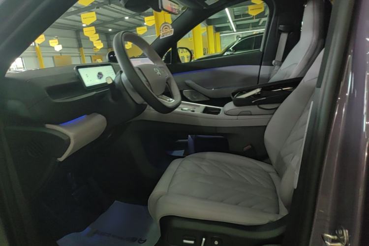 Used Nio EC6 2025 75 kWh Left Front Seat