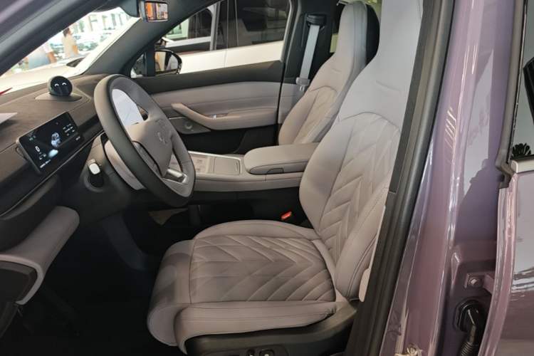 Used Nio EC6 2025 75 kWh Left Front Seat