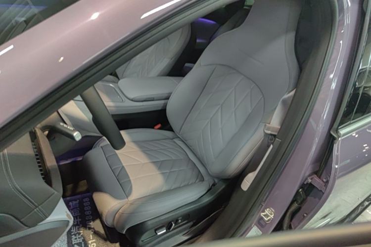 Used Nio EC6 2025 75 kWh Left Front Seat