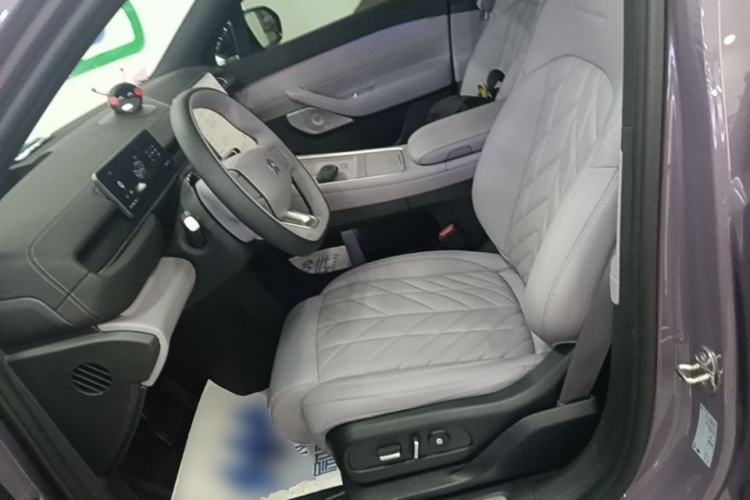 Used Nio EC6 2025 75 kWh Left Front Seat