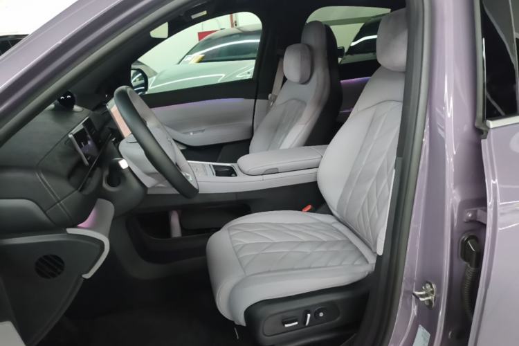 Used Nio EC6 2025 75 kWh Left Front Seat