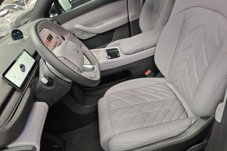 Used Nio EC6 2025 75 kWh Left Front Seat