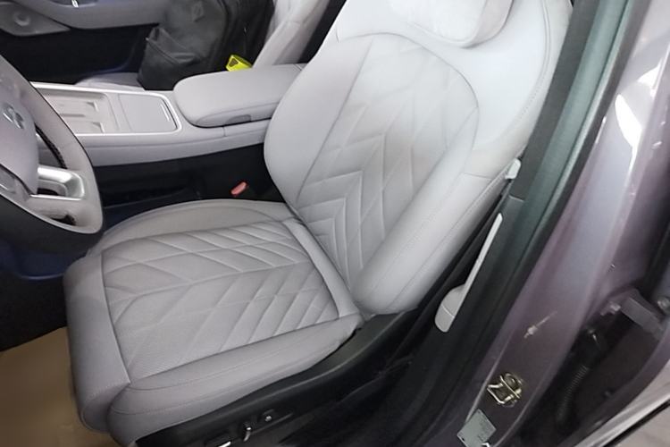 Used Nio EC6 2025 75 kWh Left Front Seat