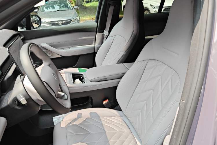Used Nio EC6 2025 75 kWh Left Front Seat
