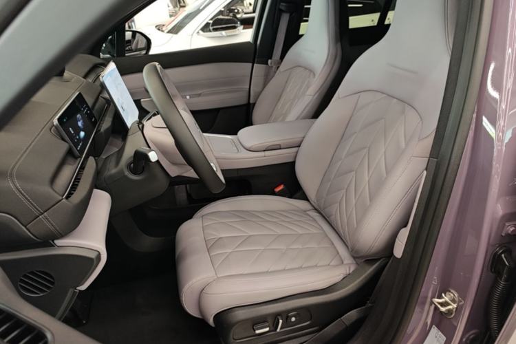 Used Nio EC6 2025 75 kWh Left Front Seat