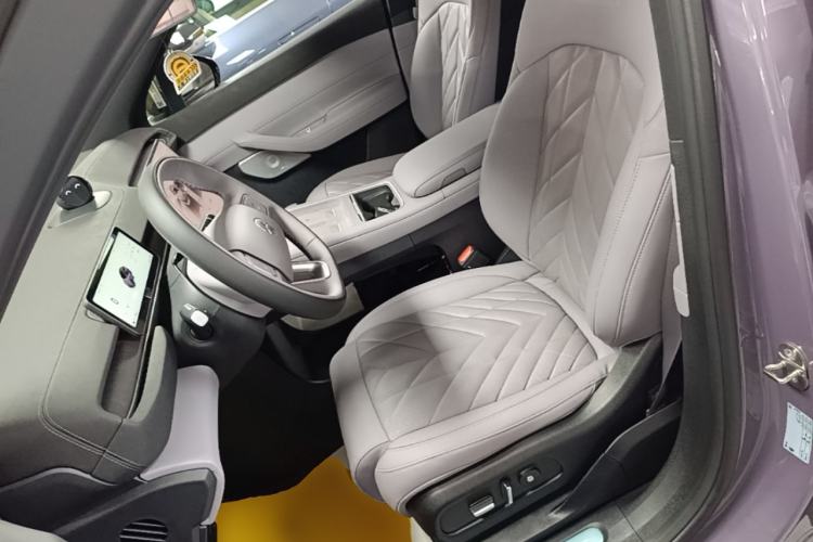 Used Nio EC6 2025 75 kWh Left Front Seat