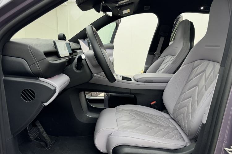 Used Nio EC6 2025 75 kWh Left Front Seat