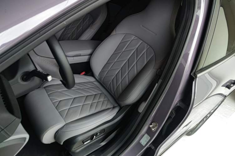 Used Nio EC6 2025 75 kWh Left Front Seat